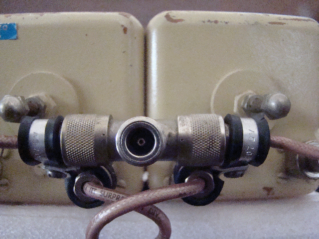 DB4076 Ant Connector